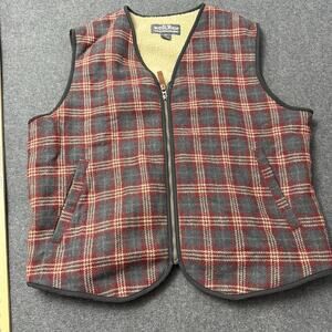 Woolrich Men’s Wool Sherpa Lined Plaid Vest Merlot Ranch Large